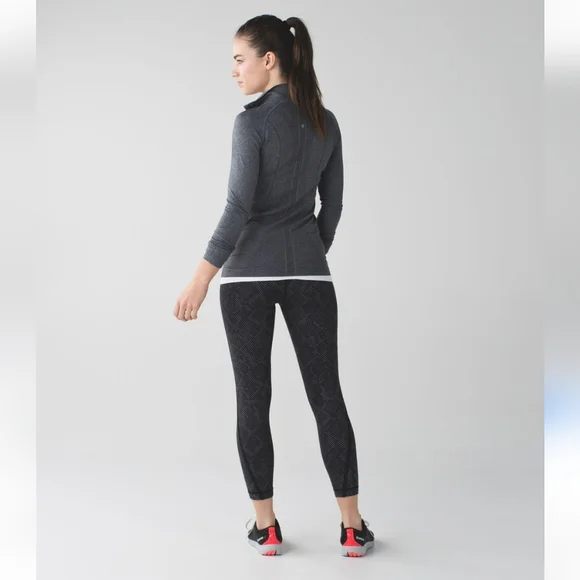 RARE Lululemon Pace Tight(Luxtreme) Lights Out Black/Ravish Reptile Silver 12 - Picture 4 of 15